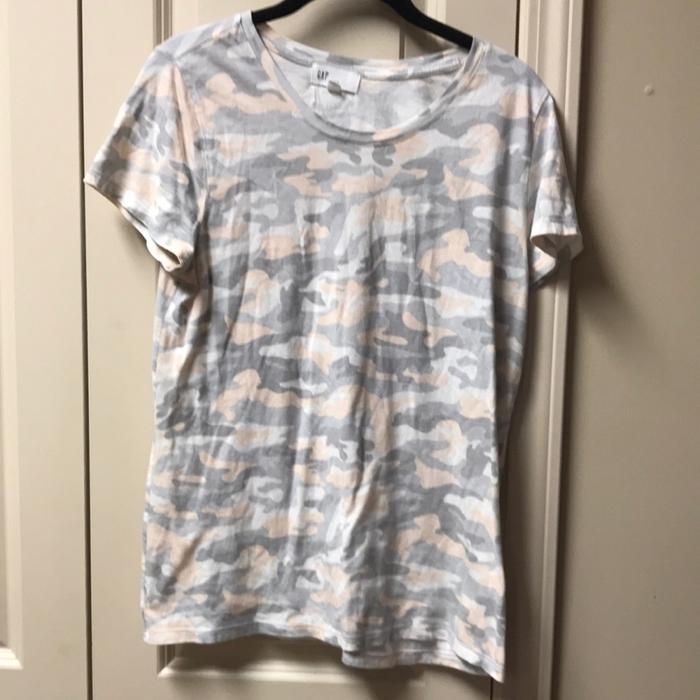 Women’s or juniors top